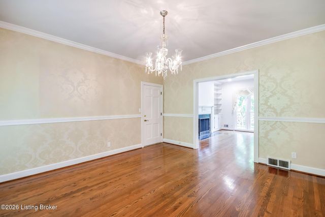 427 Twinbrook Rd, Louisville, KY 40207