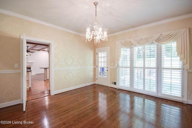 427 Twinbrook Rd, Louisville, KY 40207