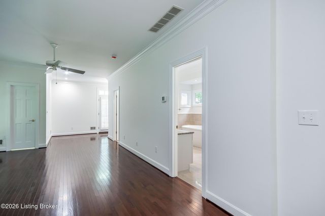 427 Twinbrook Rd, Louisville, KY 40207