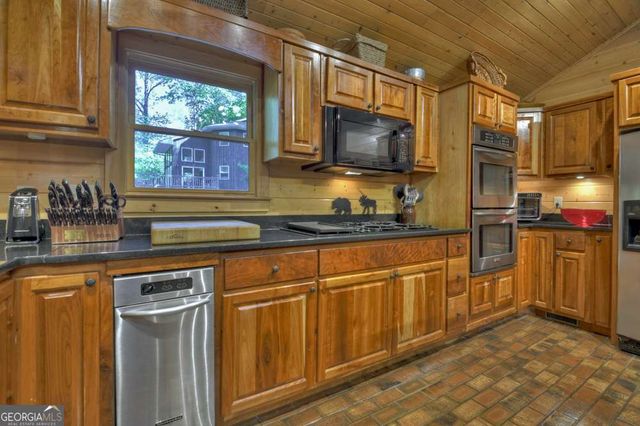 730 Riverside Lane, Blue Ridge, GA 30513