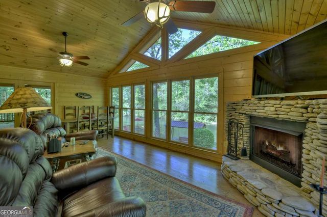 730 Riverside Lane, Blue Ridge, GA 30513