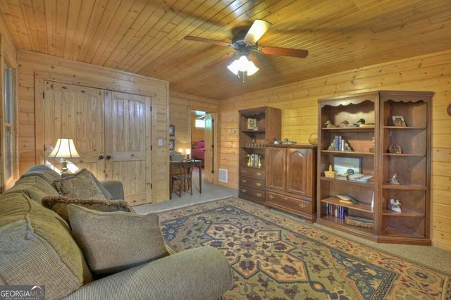 730 Riverside Lane, Blue Ridge, GA 30513