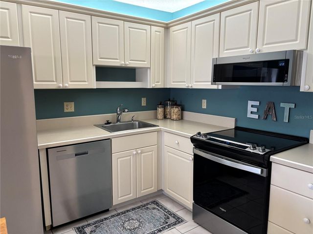 3801 40TH STREET COURT W, Bradenton, FL 34205