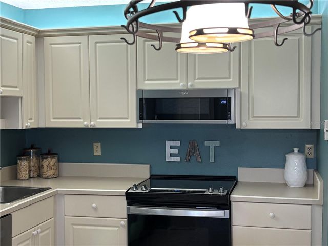 3801 40TH STREET COURT W, Bradenton, FL 34205