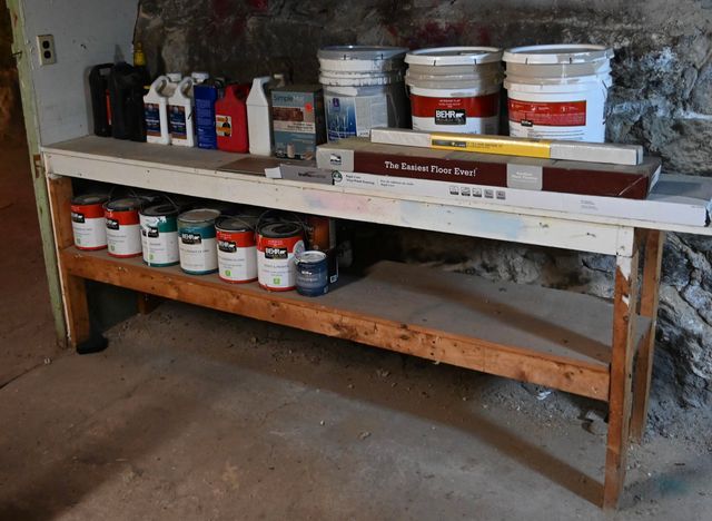 390 Cedar Street, Manchester, NH 03103