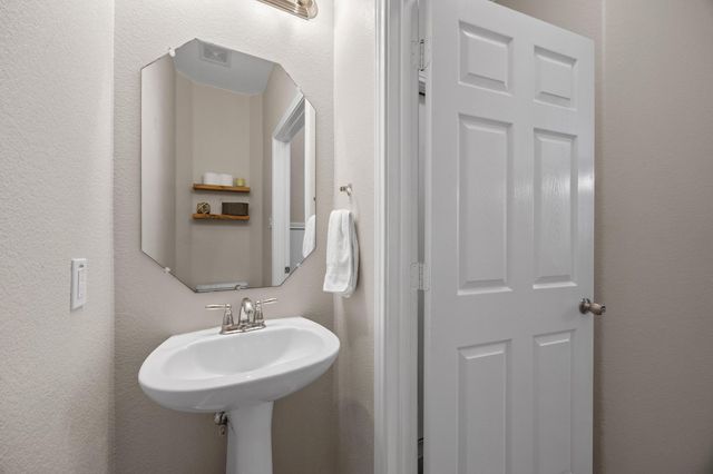 1310 W Parmer LN 9B, Austin, TX 78727