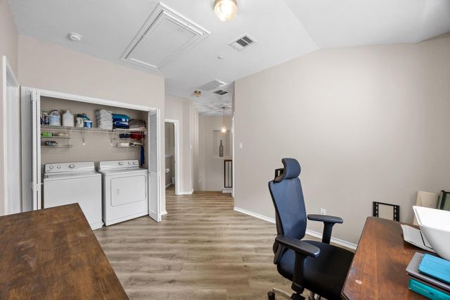 1310 W Parmer LN 9B, Austin, TX 78727