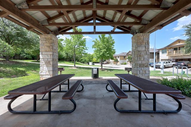 1310 W Parmer LN 9B, Austin, TX 78727