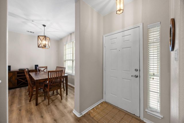 1310 W Parmer LN 9B, Austin, TX 78727