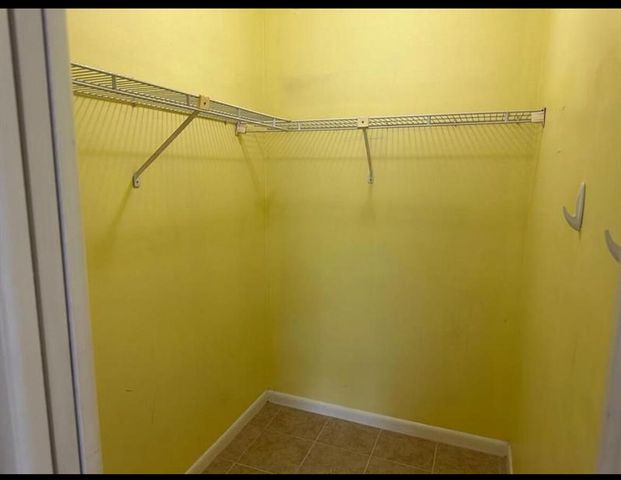 8682 Satalite Terrace, West Palm Beach, FL 33403