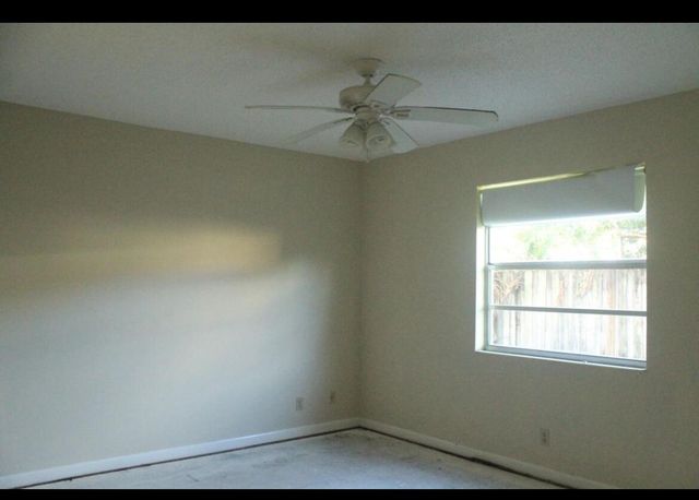 8682 Satalite Terrace, West Palm Beach, FL 33403