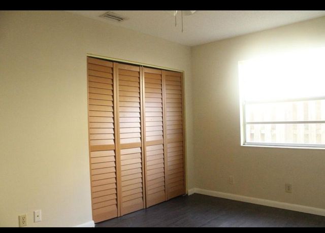 8682 Satalite Terrace, West Palm Beach, FL 33403
