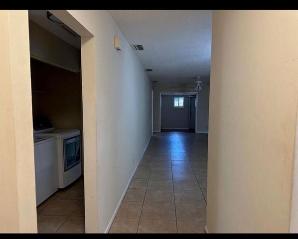 8682 Satalite Terrace, West Palm Beach, FL 33403