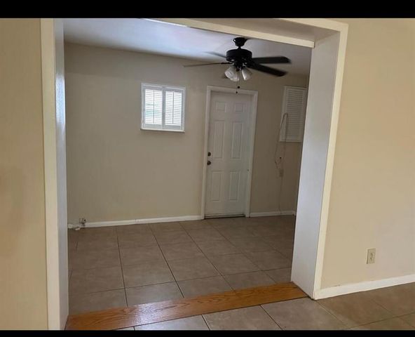 8682 Satalite Terrace, West Palm Beach, FL 33403