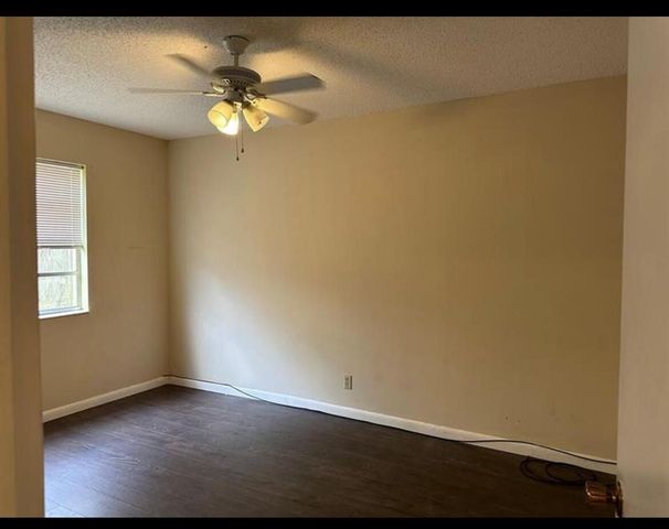 8682 Satalite Terrace, West Palm Beach, FL 33403