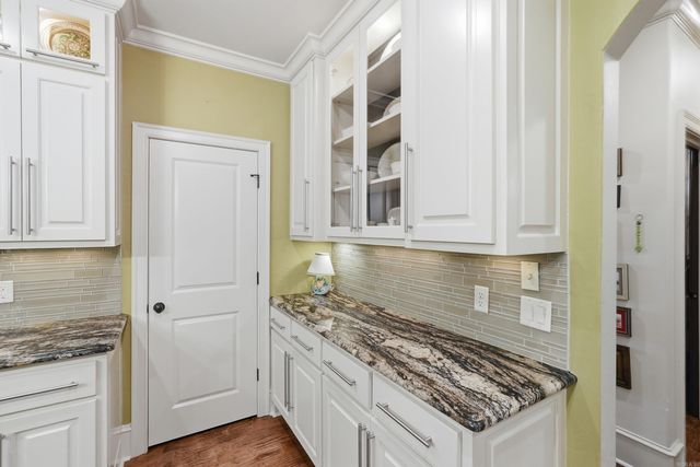 32 Winthrop Point, Little Rock, AR 72211