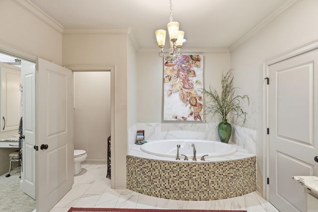 32 Winthrop Point, Little Rock, AR 72211