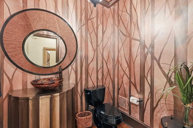 32 Winthrop Point, Little Rock, AR 72211