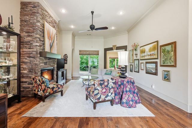 32 Winthrop Point, Little Rock, AR 72211