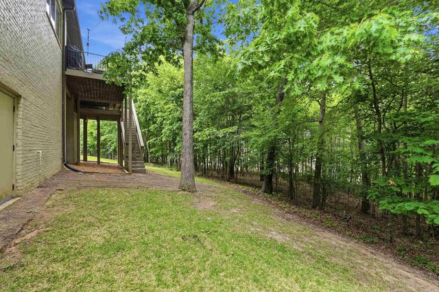 32 Winthrop Point, Little Rock, AR 72211