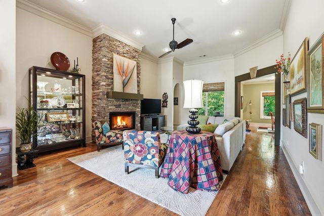 32 Winthrop Point, Little Rock, AR 72211