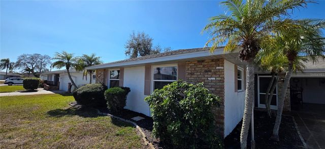 2260 SANDLEWOOD DRIVE, Venice, FL 34293