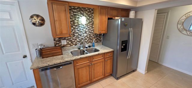 2260 SANDLEWOOD DRIVE, Venice, FL 34293