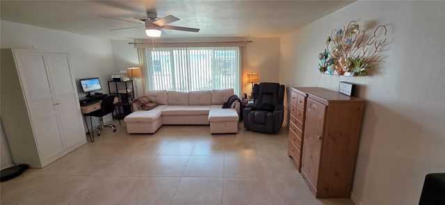 2260 SANDLEWOOD DRIVE, Venice, FL 34293