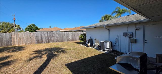 2260 SANDLEWOOD DRIVE, Venice, FL 34293
