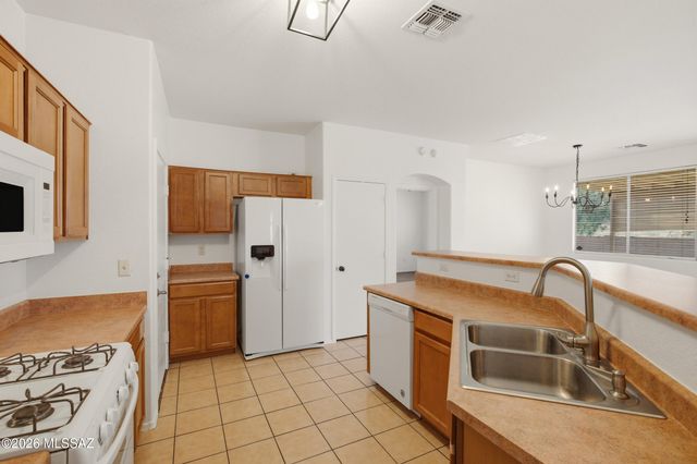 3560 W Avenida Sombra, Tucson, AZ 85746