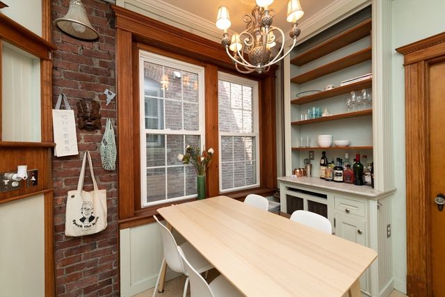 49 Revere St 4, Boston, MA 02114