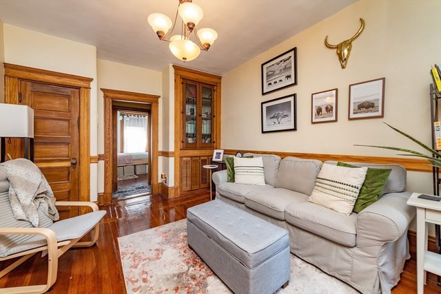 49 Revere St 4, Boston, MA 02114