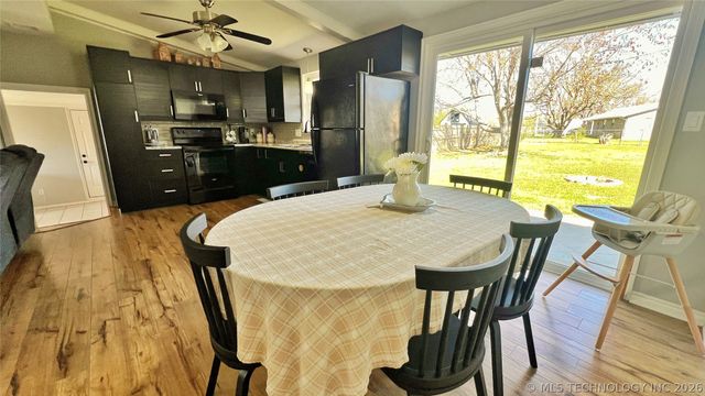 124 Granada Drive, Mannford, OK 74044