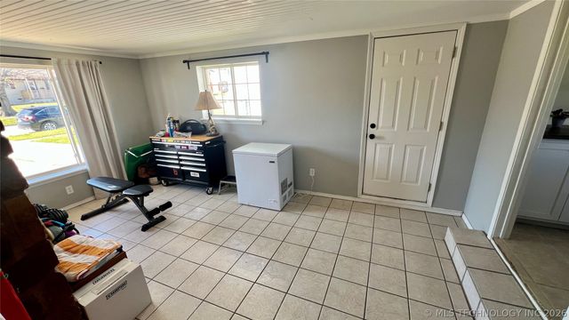 124 Granada Drive, Mannford, OK 74044