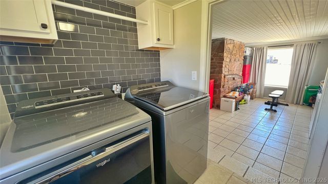 124 Granada Drive, Mannford, OK 74044