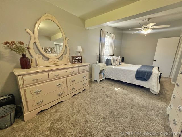 124 Granada Drive, Mannford, OK 74044