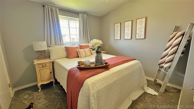 124 Granada Drive, Mannford, OK 74044