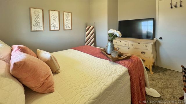 124 Granada Drive, Mannford, OK 74044