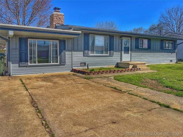 124 Granada Drive, Mannford, OK 74044
