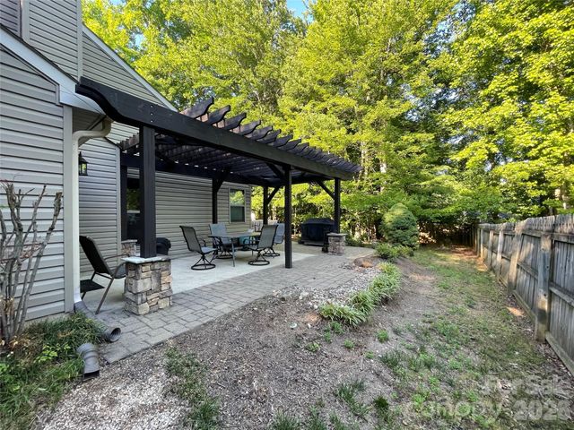 529 Lisa Carol Drive, Mooresville, NC 28115