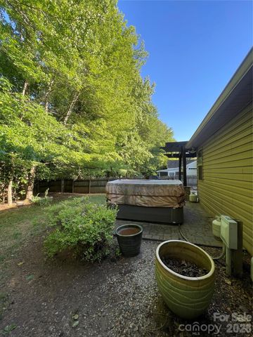 529 Lisa Carol Drive, Mooresville, NC 28115
