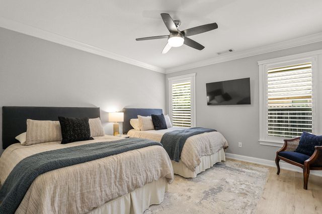 2608 La Rinconada Place, Redding, CA 96002