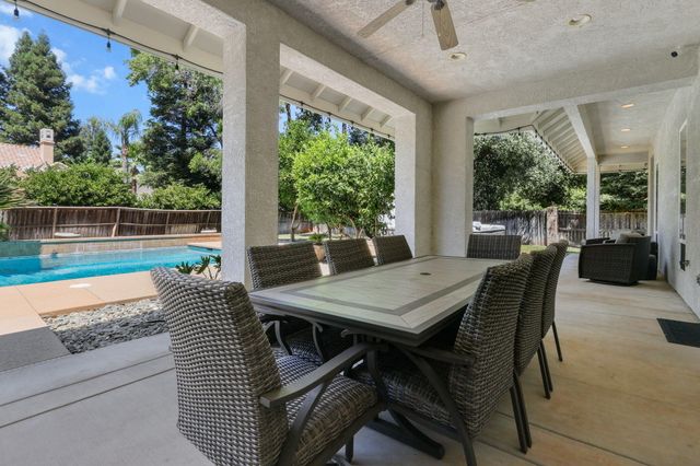 2608 La Rinconada Place, Redding, CA 96002