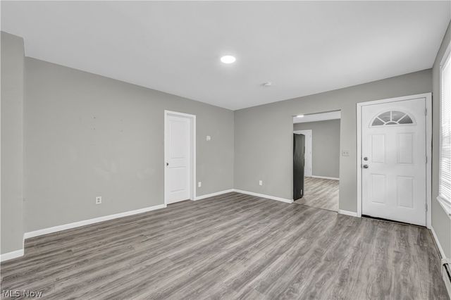 3010 Daisy Avenue Up, Cleveland, OH 44109