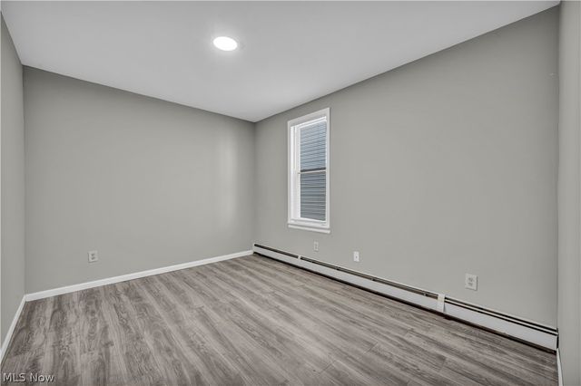 3010 Daisy Avenue Up, Cleveland, OH 44109