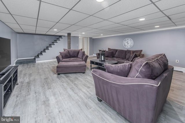 135 MELLON AVE, Gibbstown, NJ 08027