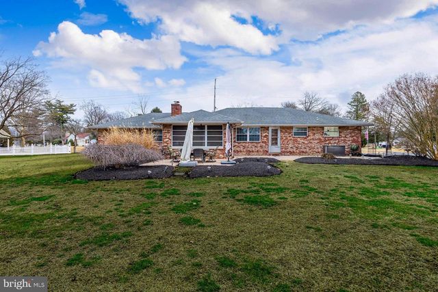 135 MELLON AVE, Gibbstown, NJ 08027