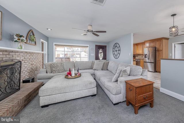 135 MELLON AVE, Gibbstown, NJ 08027