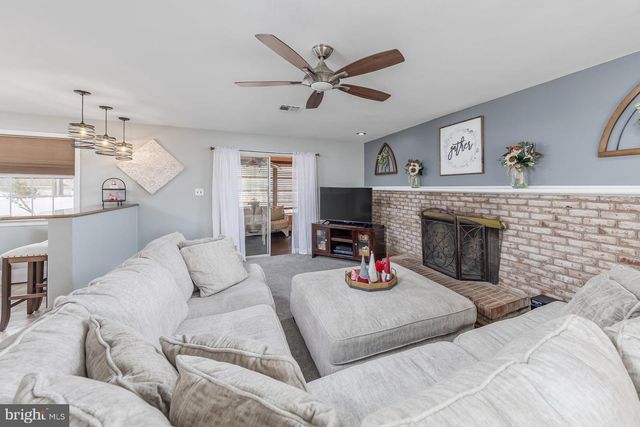 135 MELLON AVE, Gibbstown, NJ 08027