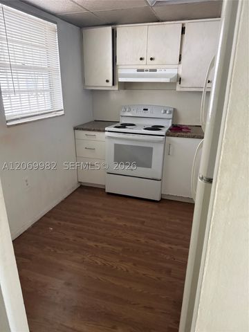 15600 NW 7th Ave 301-1, Miami, FL 33169